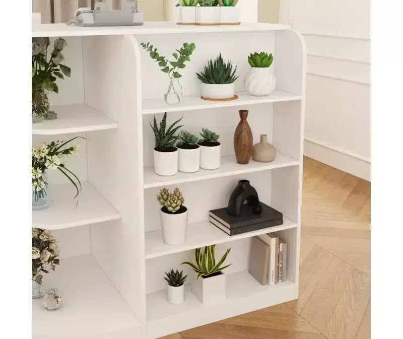 Comptoir de réception en bois blanc avec classeur pour un bureau efficace