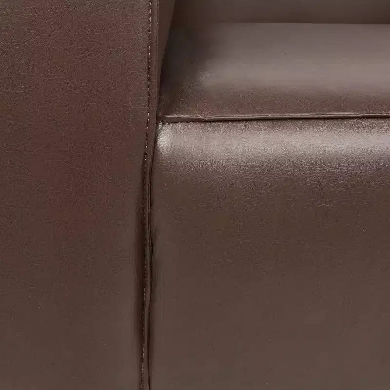 Fauteuil club contemporain en similicuir, style smoking avec pieds en bois de bouleau