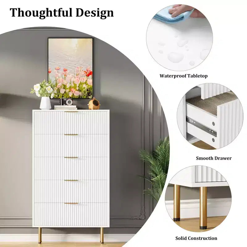 Commode en bois cannelé à 5 tiroirs, commode haute blanche moderne avec poignée dorée pour chambre à coucher, salon, couloir