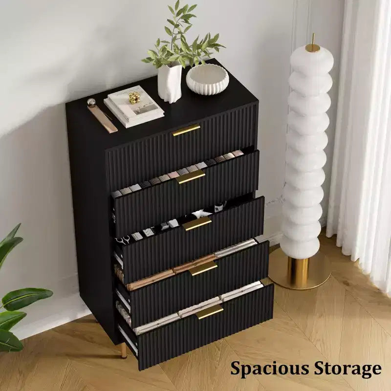 Commode en bois cannelé à 5 tiroirs, commode haute blanche moderne avec poignée dorée pour chambre à coucher, salon, couloir