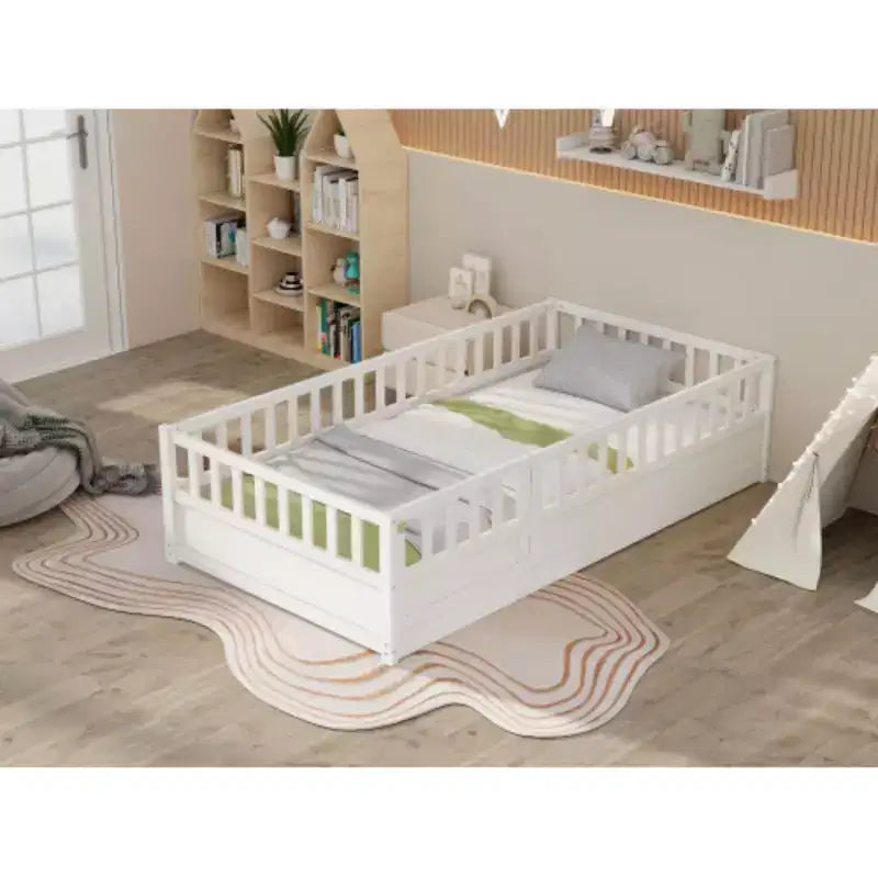 Lit simple à plate-forme basse avec design intégré, barrière ultra-sécurisée et porte
