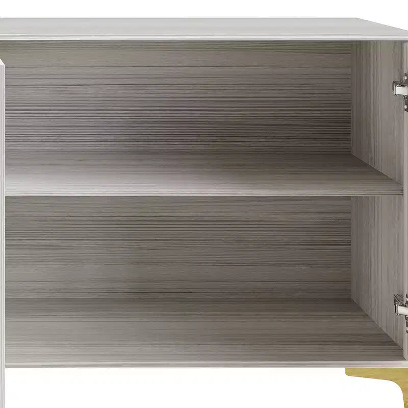 Buffet moderne avec des accents dorés