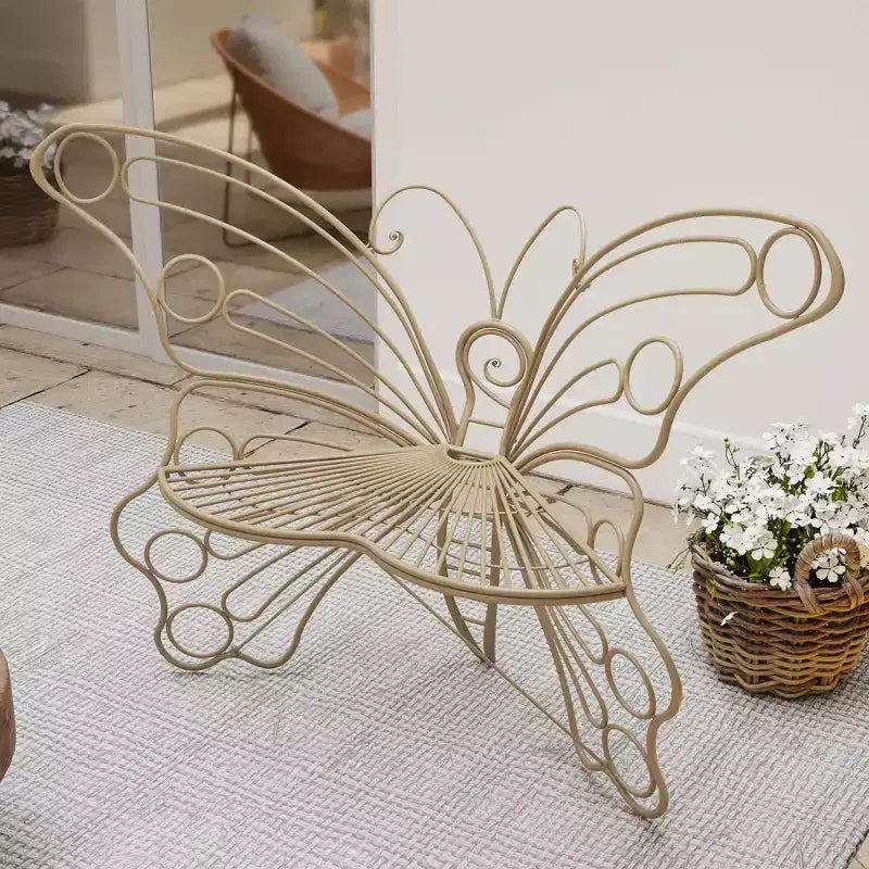 Banc papillon en fer robuste pour 50 espaces extérieurs : porche, pelouse, jardin et cour.