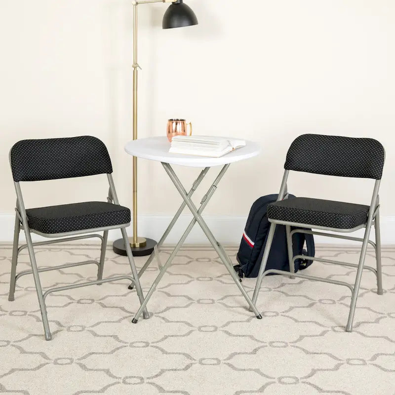 Lot de 4 chaises pliantes en métal courbées à triple renfort et charnières, revêtement en tissu
