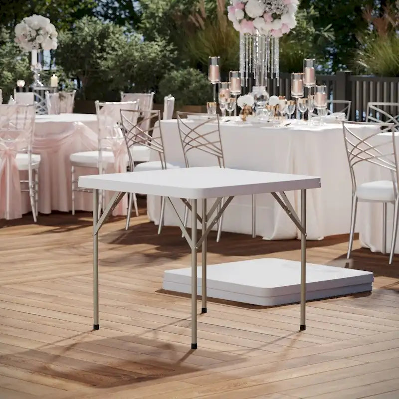 Table pliante carrée en plastique de 2,85 pieds - Table pliante pour événement - 34,25P x 34,25L x 29,5H